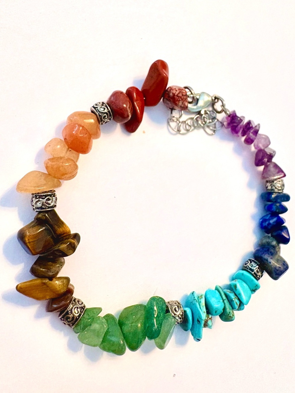 Beautiful, 7 Chakra colors gemstone chip , bracelet. fits size 8–9 1/2.